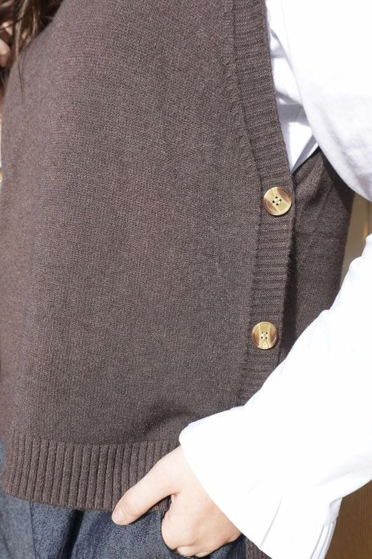 Meridith Button Side Knit Chocolate /32=